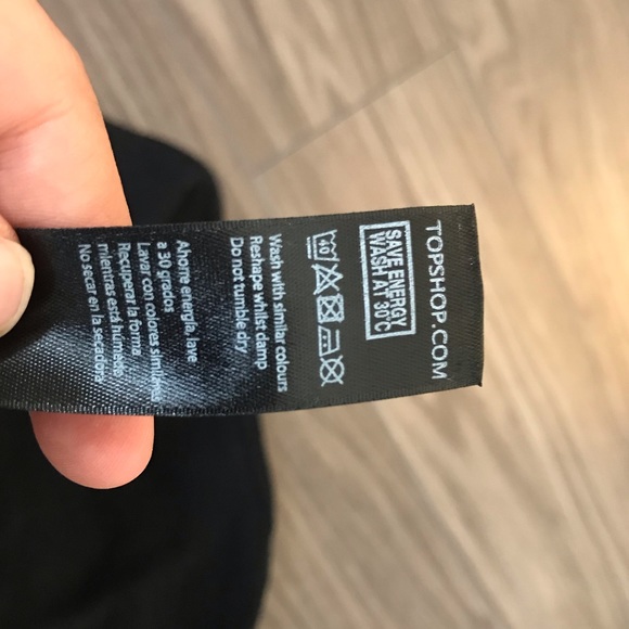 TOPSHOP long sleeved black crop top - Picture 7 of 7